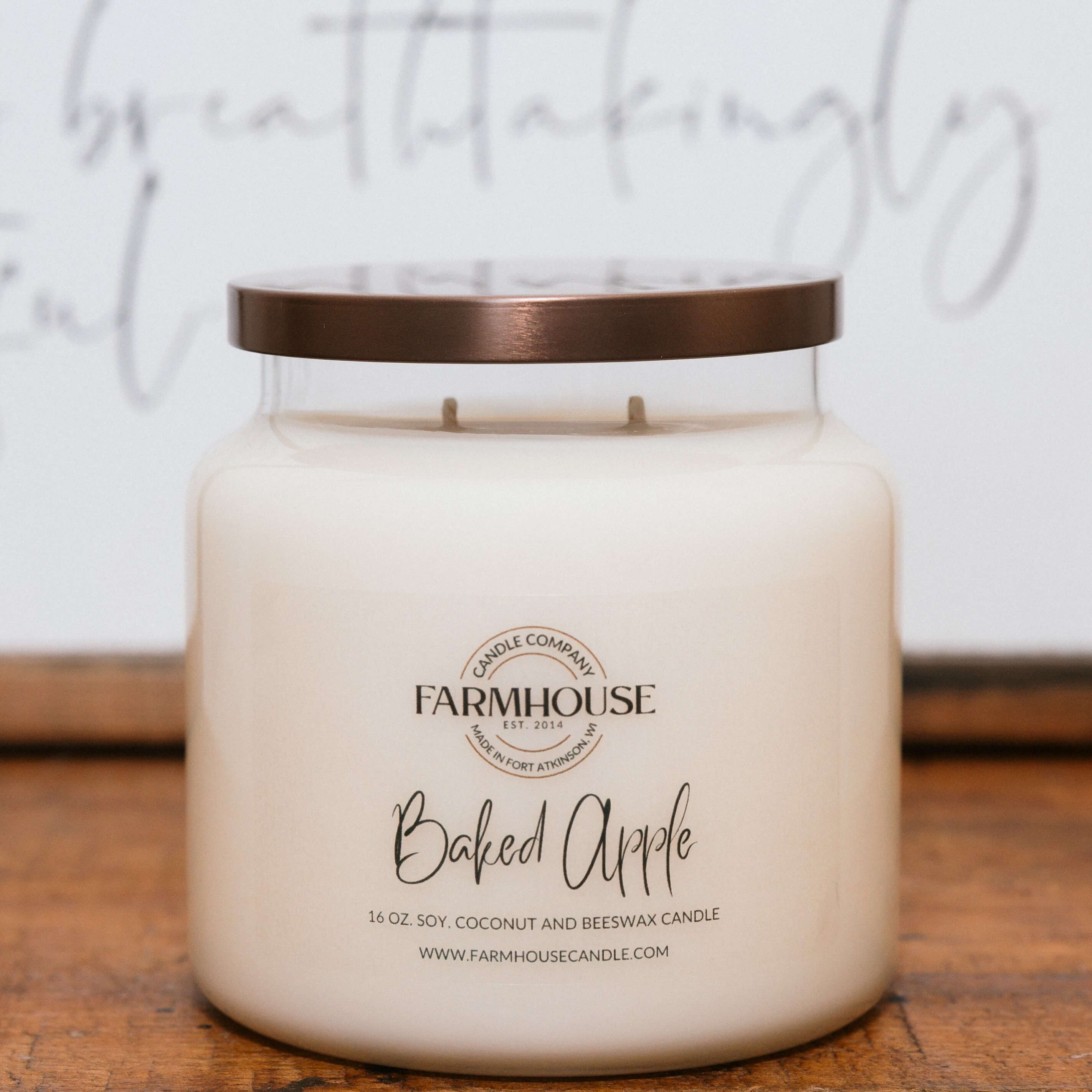 Baked Apple hand-poured soy, coconut and beeswax candle | Farmhouse Candle Company | Wisconsin