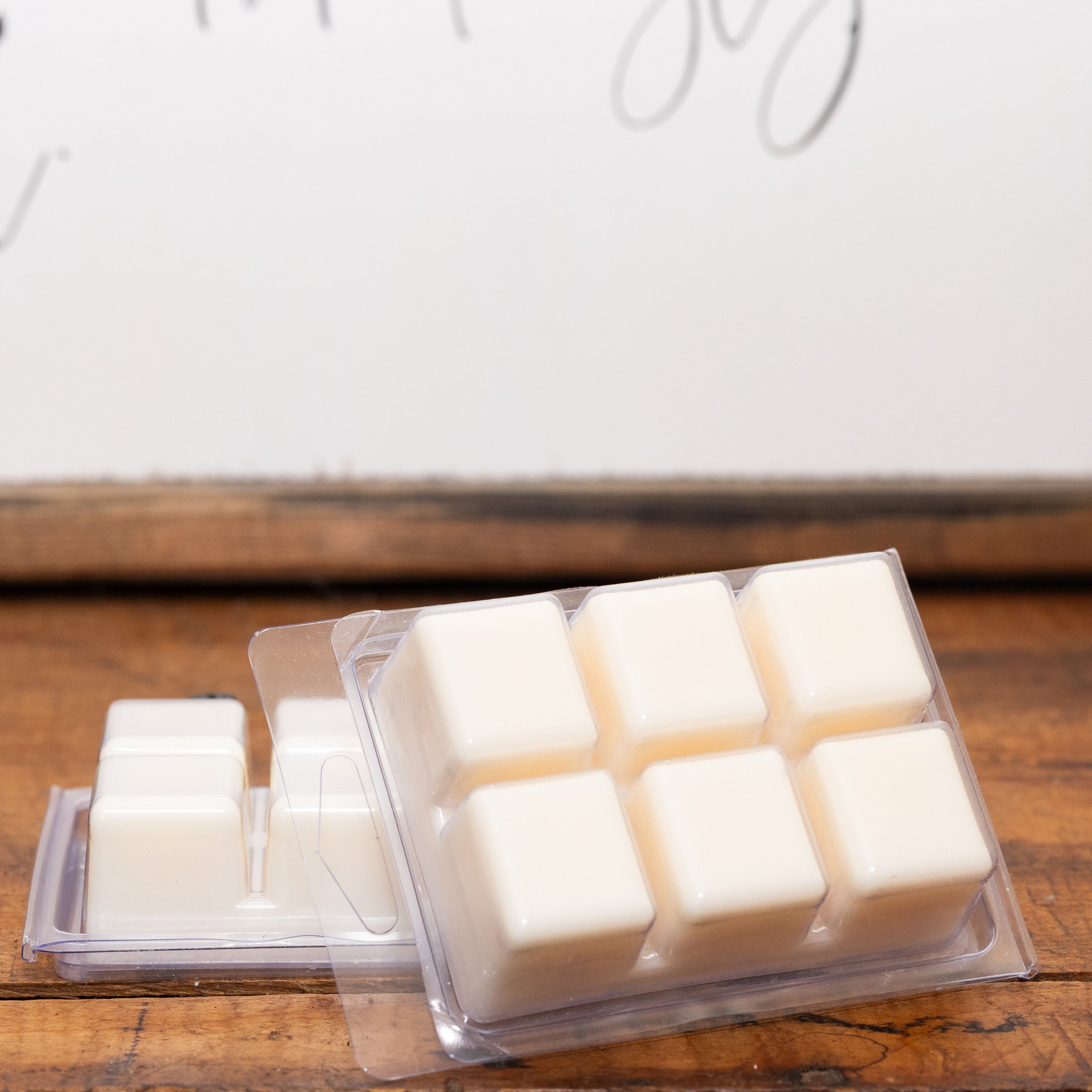 Hand-poured soy, coconut and beeswax wax melts | Farmhouse Candle Company | Wisconsin